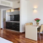 Hotel apartamentowy Mamaison Diana 4*
