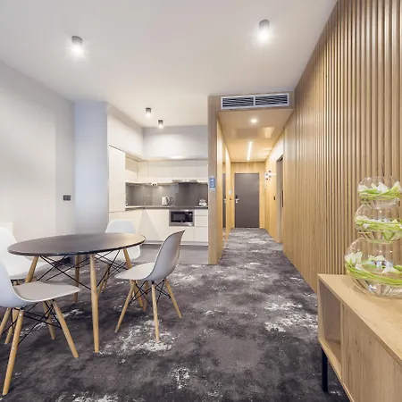 Aparthotel Mamaison Diana Warsaw