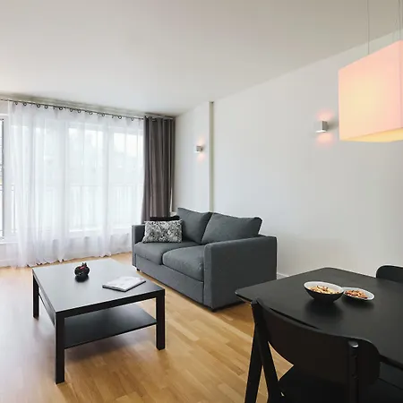 Apartahotel Mamaison Diana 4*