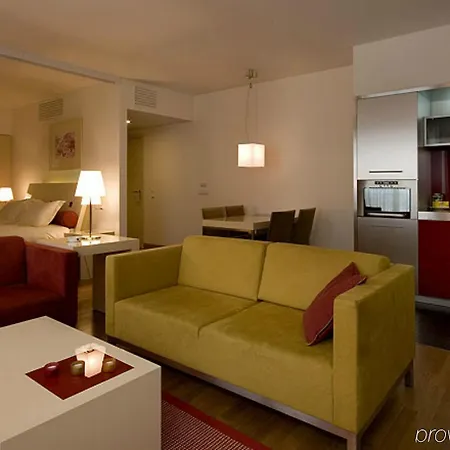 Aparthotel Mamaison Diana 4*
