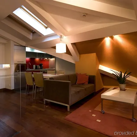 Aparthotel Mamaison Diana 4*