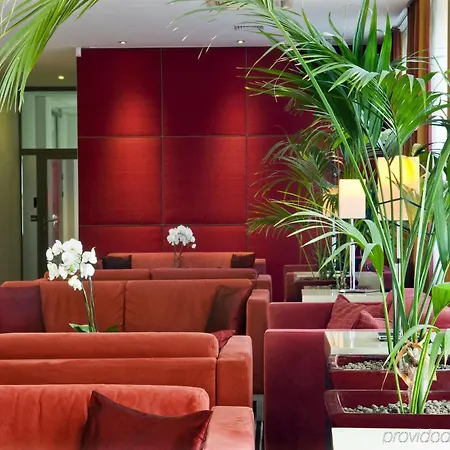 Mamaison Diana Aparthotel 4*