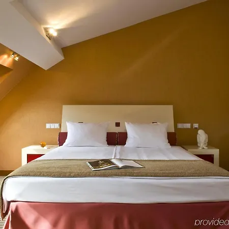 Apartahotel Mamaison Diana