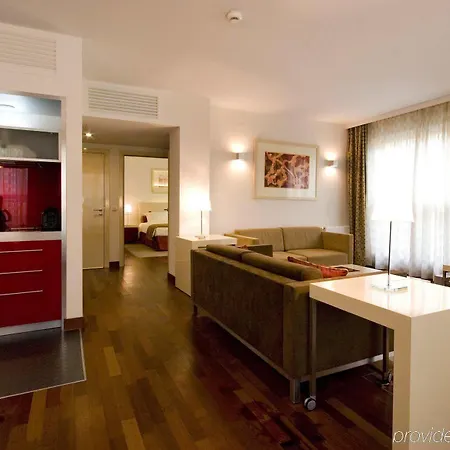 Aparthotel Mamaison Diana