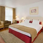 Mamaison Diana Aparthotel 4*