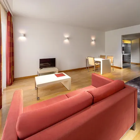 Appart hôtel Mamaison Diana 4*