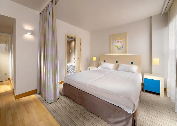 Mamaison Diana Apart Otel 4*