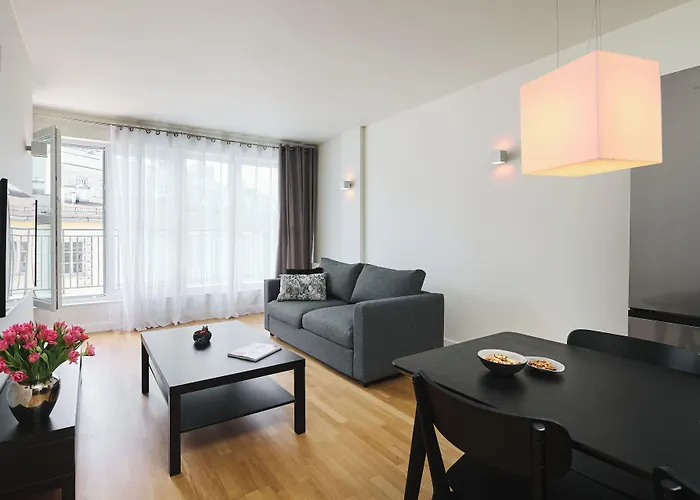 Aparthotel Mamaison Diana 4*